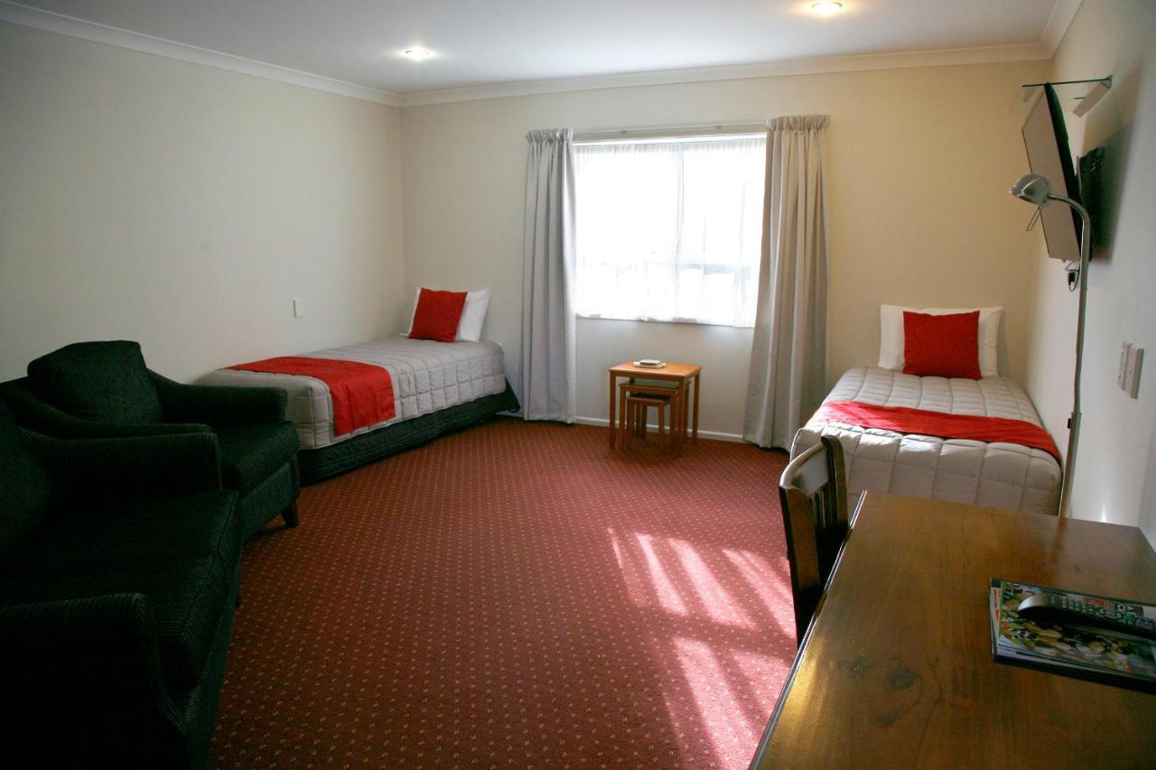 Touchwood Motor Lodge Pukekohe Exterior foto